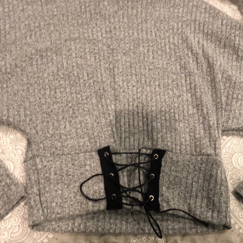 Grey - Picture 3 of 3